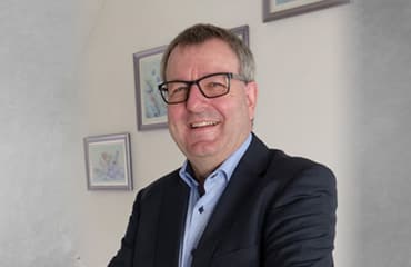 Porträt Ralf Schäfer